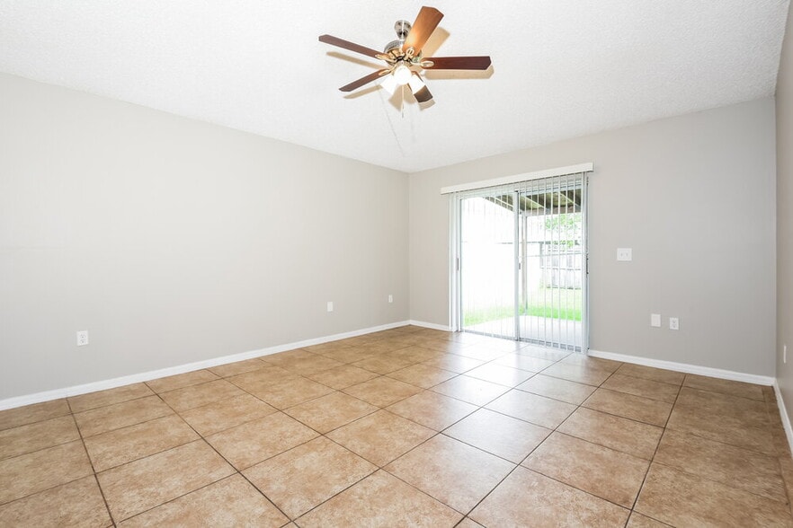 Building Photo - 16844 Cornerwood Dr