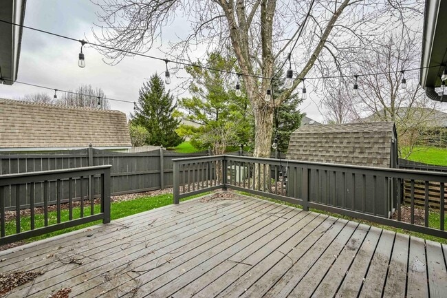 Building Photo - 1108 Redwood Dr