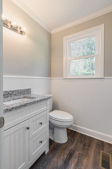 Building Photo - 1311 Mini Ct N