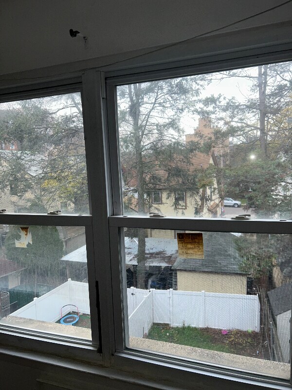 Building Photo - 142-22 Pershing Crescent