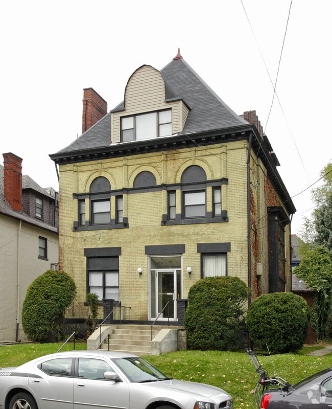 Primary Photo - 354 Stratford Ave