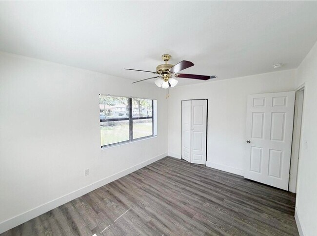 Building Photo - 1135 NW 127th St