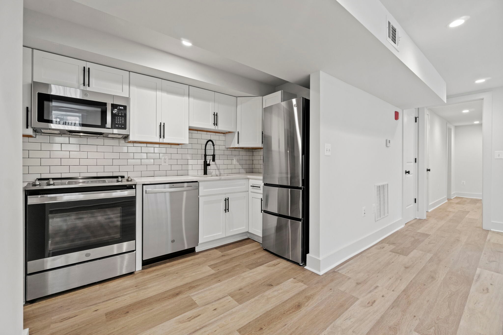 Building Photo - 2753 Macomb St NW