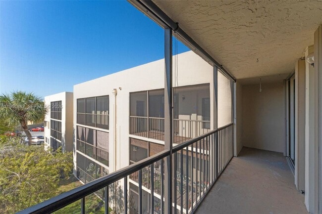 Building Photo - 8045 SW 107th Ave