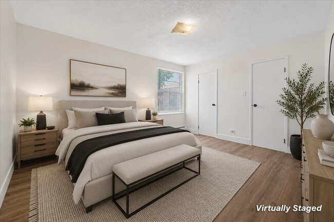 Building Photo - 2150 S Vaughn Way