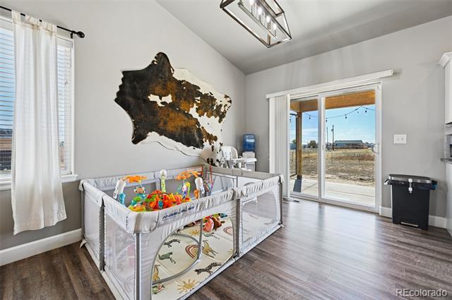 Building Photo - 1140 E Dove Creek Dr