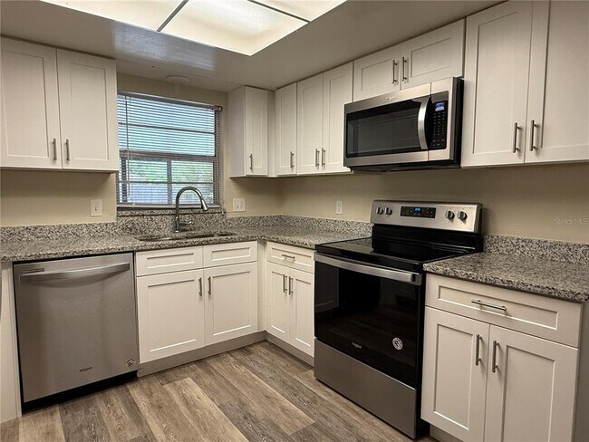 Building Photo - 134 Glendale Dr