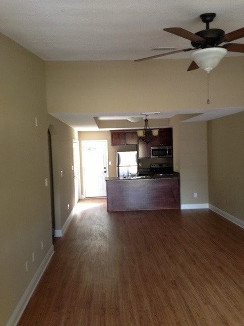 Building Photo - 8712 Chemstrand Rd