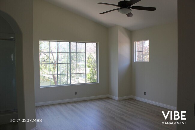 Building Photo - Beautifully updated Verdigris 3 bedroom Single Family Home with Sunset Views!