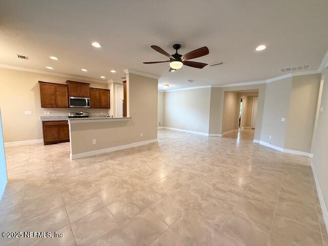 Building Photo - 29 Lakefront Ln