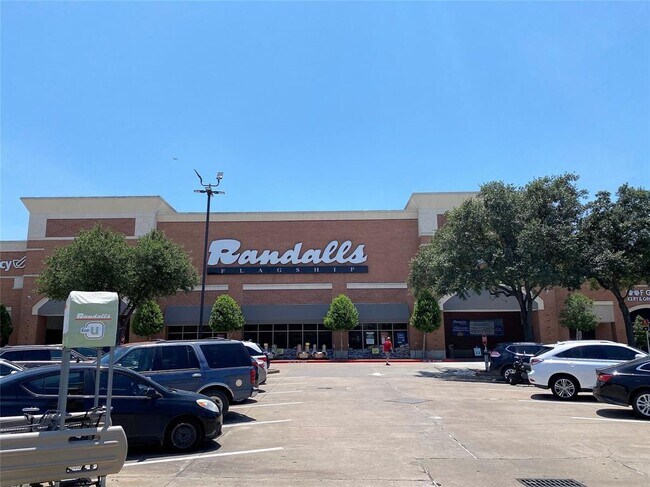 Building Photo - 2728 W Holcombe Blvd
