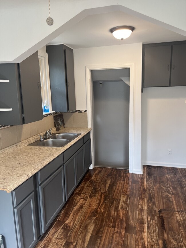 Building Photo - 20196 Gallagher St