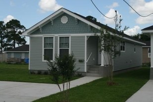 Building Photo - 1708 Huey P Long Ave