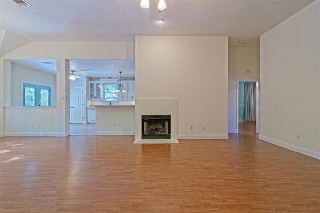 Building Photo - 301 Derby Ln