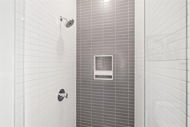 Building Photo - 777 3rd Ave N