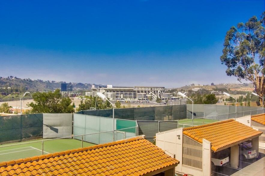 Building Photo - 10425 Caminito Cuervo