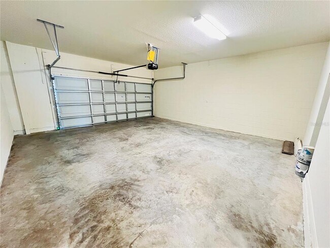 Building Photo - 317 Silverbell Trl