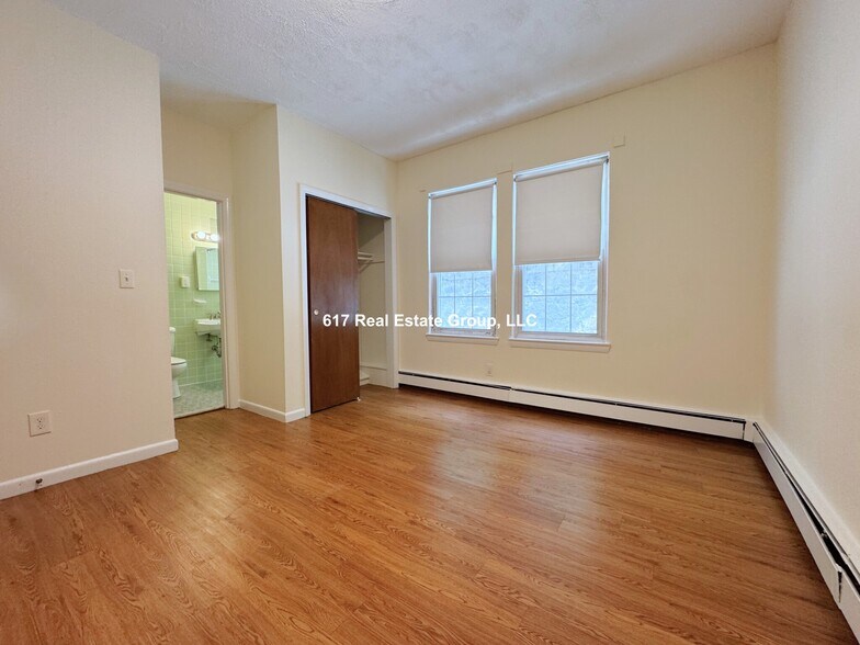 Building Photo - 62 S Huntington Ave