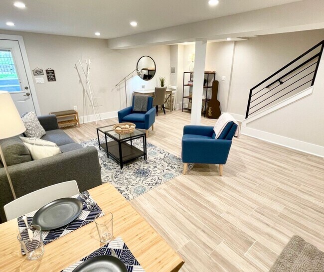 Building Photo - Luxury Rowhouse Living in Columbia Heights (w/Solar!)