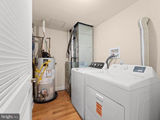 Building Photo - 1813 N 18th St