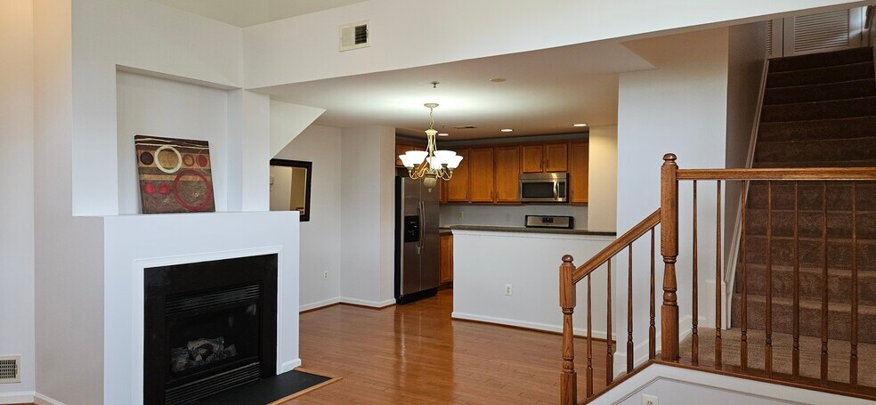 Building Photo - 12332 Rollys Ridge Ave