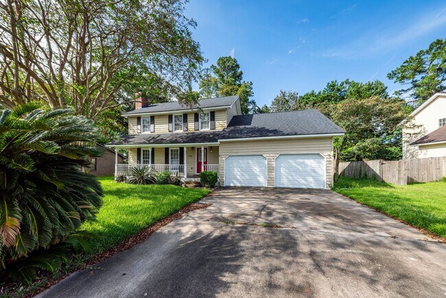 Building Photo - 4 Bedroom, 2.5 Bathroom Home in Tall Pines...