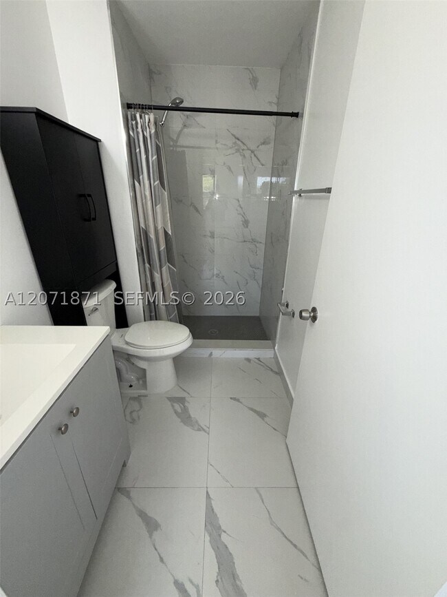 Building Photo - 15324 SW 72nd St