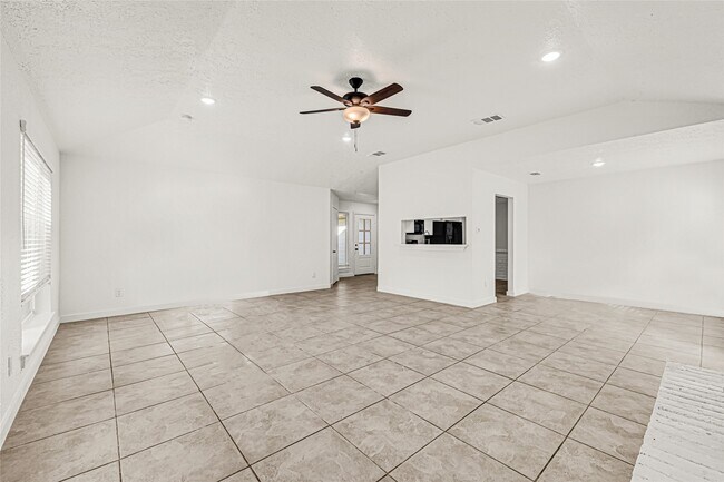 Building Photo - 2239 Pilgrims Point Dr