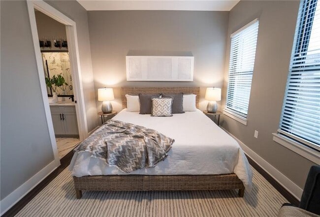 Building Photo - 1052 Fraser St