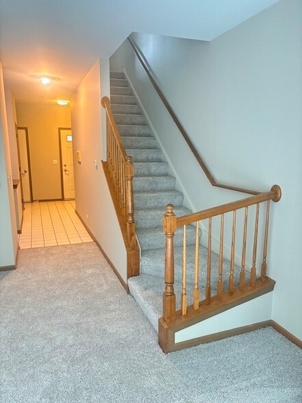 Building Photo - 2845 Falling Waters Dr