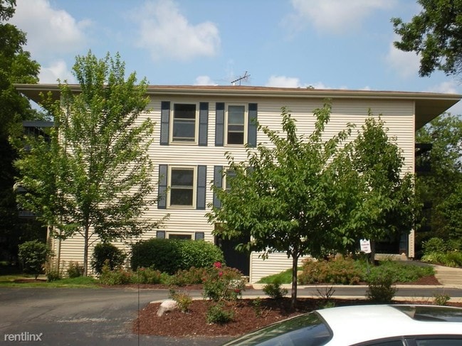 Building Photo - 1 br, 1 bath Apartment - 322 Maple Ave  Unit