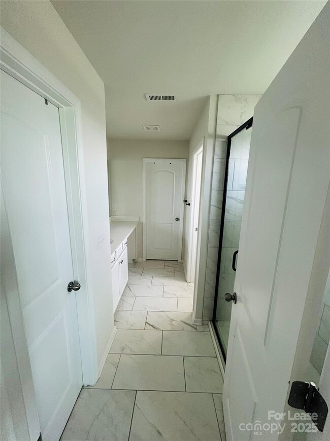 Building Photo - 3135 Cheyney Park Dr