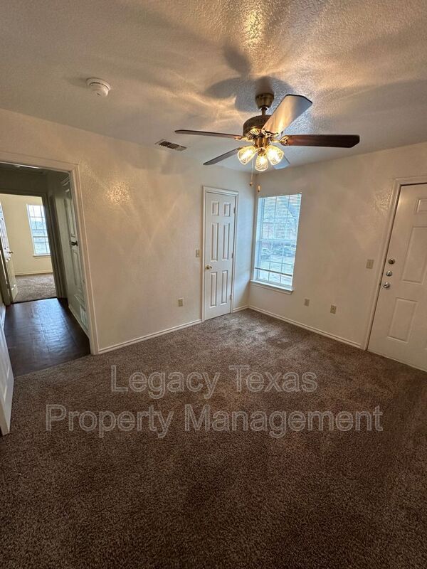 Building Photo - 1108 Williams Ave