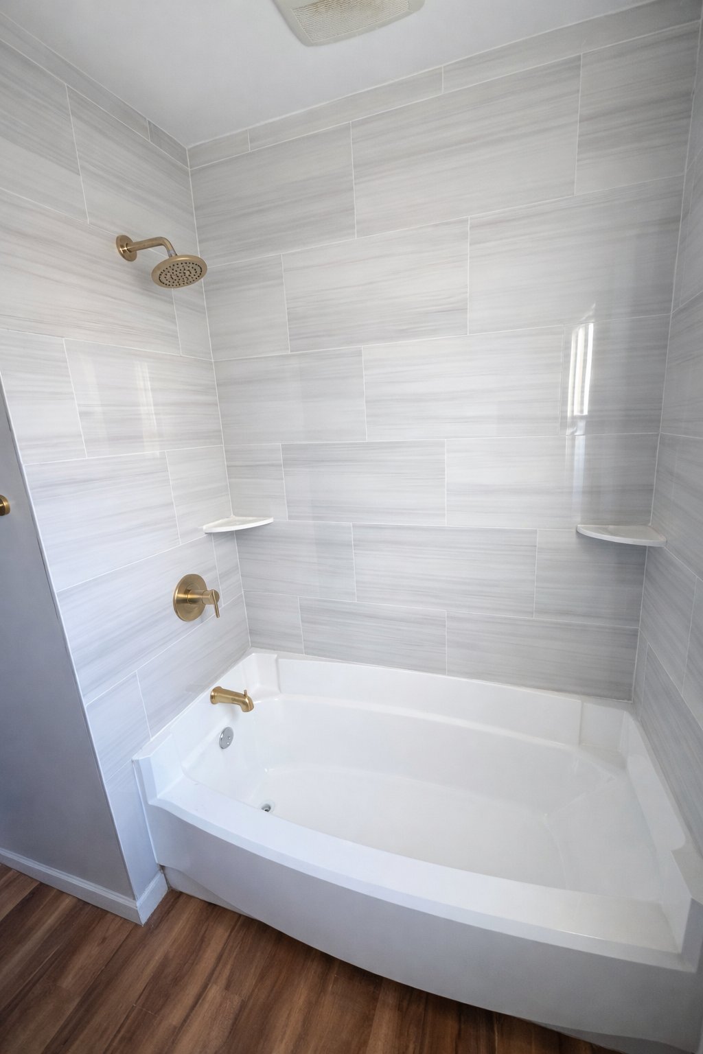 Building Photo - 6707 Laverne Ave