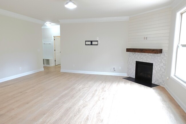 Building Photo - 24 Noble Wing Ln