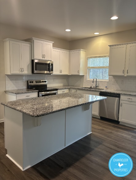 Building Photo - 3309 Ardmore St