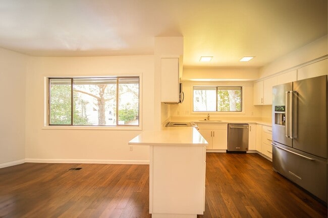 Building Photo - Greenleaf House: A Sustainable and Eco-Friendly Home!