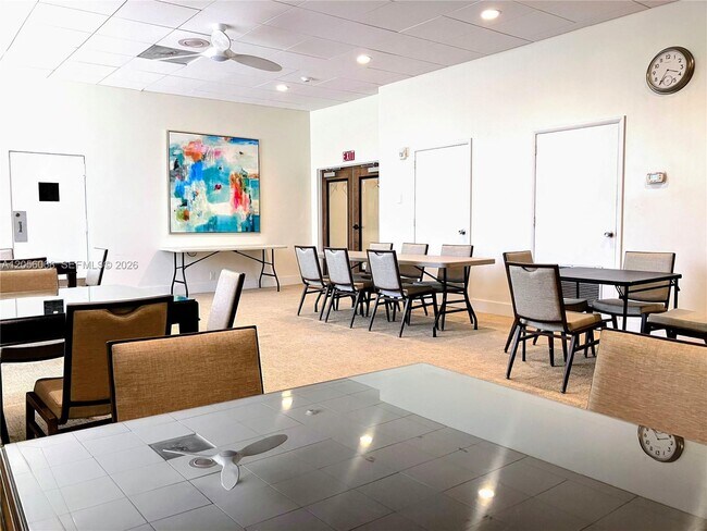 Building Photo - 2000 S Ocean Blvd