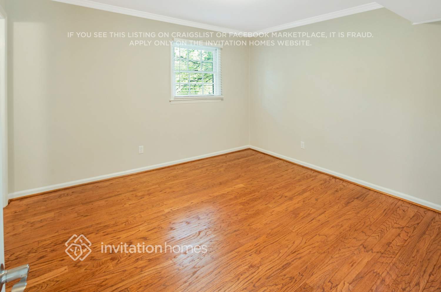 Building Photo - 929 Eaglewood Ave