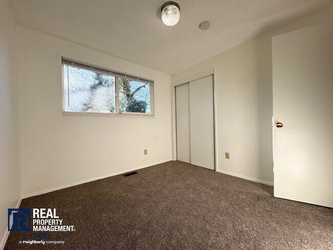 Building Photo - Call - 4502 &amp; 4504 (Olympic Group)