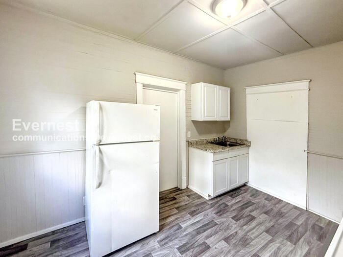 Building Photo - 224 72nd St N