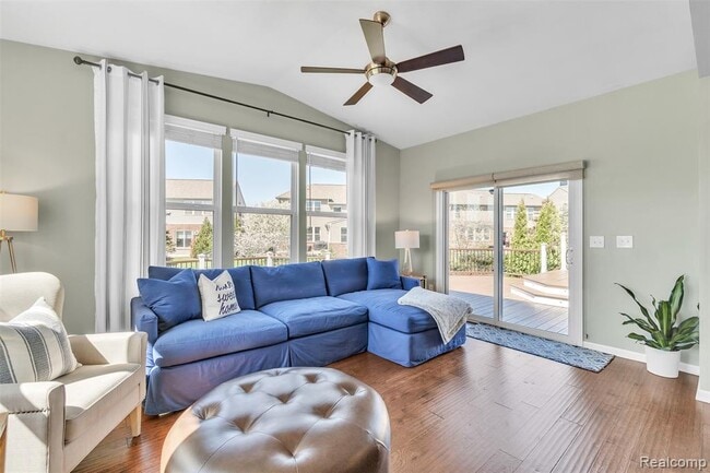 Building Photo - 15745 Diamante Dr