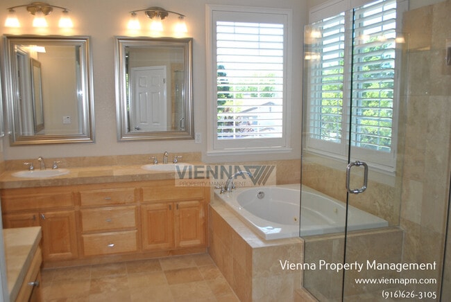 Building Photo - 3750 Jennieke Ct