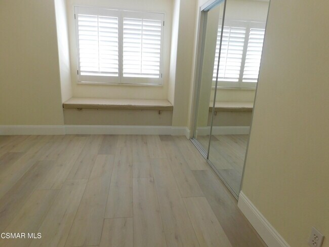 Building Photo - 4887 Santo Dr