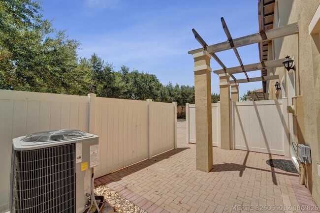 Building Photo - 1326 SW 147th Ter