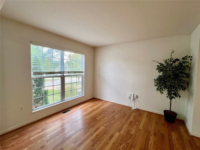Building Photo - 188 Birchwood Trail Dr
