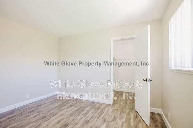Building Photo - 9361 Bevan Ave