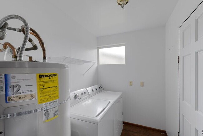 Building Photo - FOUR BEDROOM CHARMER WITH ADU IN CASTLE ROCK