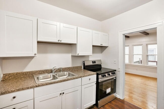 Building Photo - 3407 N Oliver Ave