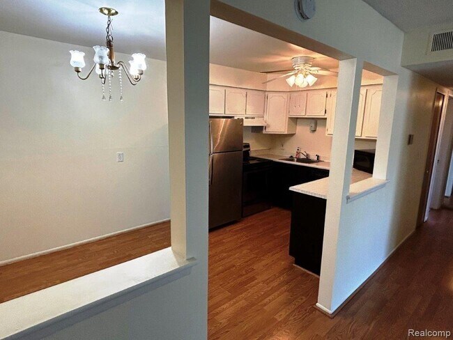 Building Photo - 19810 W 12 Mile Rd